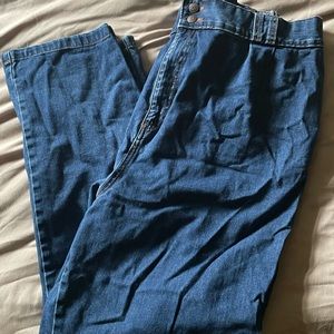 Lucy and Yak Addison Tapered Jeans: Mid Wash Blue/ W40 (UK 20) / REG